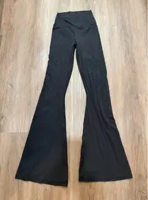 Aerie OFFLINE Black High Waisted Flare Leggings Athleisure Workout Pants S