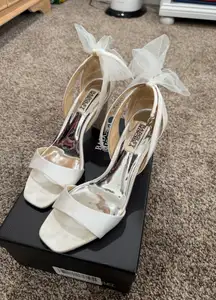 Badgley Miscka Wedding Bow Heels