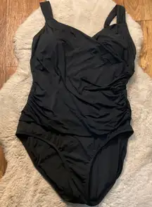 Jantzen‎ Swimsuit One Piece Size 16 Black Supportive Adjustable Strap  Rouched