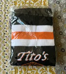 Boutique Tito’s Scarf