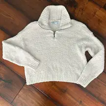 Hollister Quarter Zip Never Worn