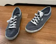 Size 8 Blue Sneakers