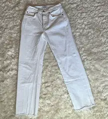 NWOT RE/DONE Stove Pipe Jeans in White, Size 25. Straight Leg Jeans.