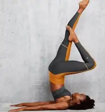 Alo Yoga 7/8 Element Legging in Bronze, Anthracite Strawberry XXS