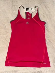 NWT  Workout Tank