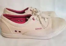 Crocs  Lopro Lace Up size 7. S37