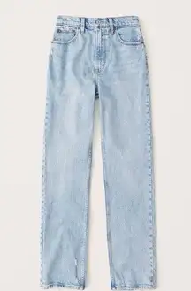 Abercrombie & Fitch Curve Love Ultra High Rise 90s Straight Jean