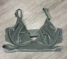 Urban Outfitters Out From Under cut it out ribbed green velvet bra size medium