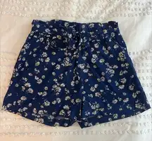 Thread & Supply Floral Shorts Size M NWOT