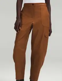 Lululemon Light Utilitech Cargo Pocket High Rise Pant Size 28 Roasted Brown