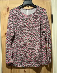 Dear Scarlett Lively Leopard Weekender Top Long Sleeve Sweater Medium Oversized
