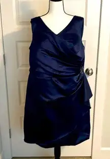 J.J’s House| Navy Sheath V-Neck Knee-Length Satin Dress with crystal brooch NWT