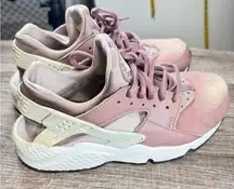 EUC Nike Air Huarache Run (Smokey Mauve/White) Women's Shoes 634835-203 Size‎ 8