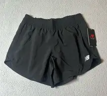 New Balance Shorts Womens S Black Accelerate 5 Inch Short Athletic Running NEW