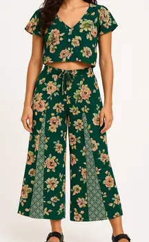 Boho Floral Two-Piece Set – Wide Leg Pants & Crop Top
