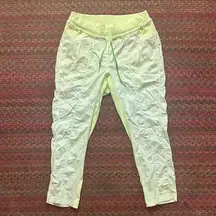 LULULEMON RETRO FADED ZAP GREEN DANCE STREET TO STUDIO CROP PANTS