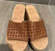 White Mountain Shoes
Comfortable Women's Charges Wedge Sandal