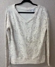 Athleta Women XS Coaster Luxe V-Neck‎ Sweatshirt Paisley Cream Relaxed Fit Cozy