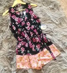 Bebop  Floral Casual Small V-Neck Romper NWT (SH001)