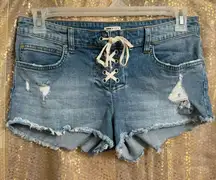 Billabong Tie Front Lite Hearted Denim Raw Hem Shorts Size 28