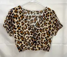 L.A. Hearts women's tan leopard print button v-neck lightweight cropped blouse M