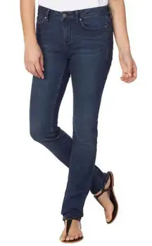 NWT! Calvin Klein Women’s Ultimate Skinny Jean