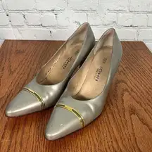 VINTAGE ST. JOHN Silver w/gold accents Pumps Size 9 1/2 B