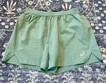 ASICS Women’s Size Medium Running Flat Front Light Green athletic shorts
