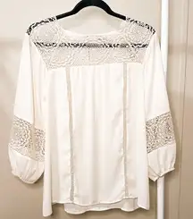 Cato Women’s White Longsleeve Blouse with Lace Detailing size small
