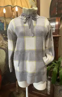 NWOT RACHEL Zoe Gray and Yellow Turtleneck Sweater with Plaid Design