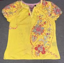 Robert Graham yellow top, red embroidered flowers and puff sleeves, size Small