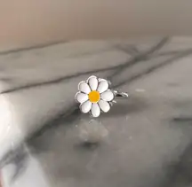 Daisy Adjustable Ring