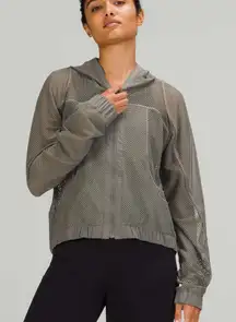 Lululemon Relaxed Fit Mesh Jacket Grey Sage Hooded Zip Activewear Gym Size 6