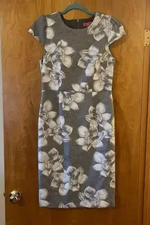 Betsey Johnson Womens Floral Dress Gray Sheath Stretch Cap Sleeve Lined Size 6