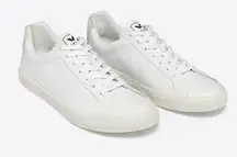 VEJA  Esplar Leather Trainers in White Size 5