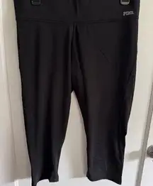 PINK Victoria's Secret Ultimate Yoga Cropped Leggings Athletic Black L