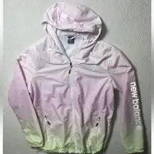 New Balance Jacket Womens XL
Windbreaker Pockets Reflective
Trim Mesh Liner