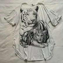 Vintage Kittens White and black tiger graphic tee mama baby tiger sz medium