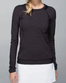 Lululemon Athletica Women's Run For Gold Long Sleeve Shirt Top Size 6 Black/Gold