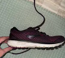 Brooks Ghost 12 Running Shoe
Size 8
