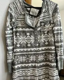 Abercrombie & Fitch Gray Patterned Sleep Romper