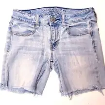 American Eagle Outfitters Blue Jean Jegging Shorts with Frayed Hem Size 2