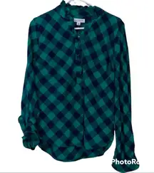 Kim Rogers medium women's v-neck blouse plaid blue green button-down roll tab