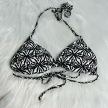 Vineyard Vines Black and White Triangle Bikini Top