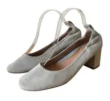 TARYN ROSE Savannah Pump In Moonstone Suede Size 39/ US 9.5