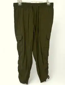 Sofia by Sofia Vergara luxe cargo, relaxed fit, army green pants, pockets, Large