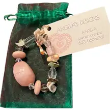 NWT Angelas Designs Pink & clear beads w/shell beads stretchy handmade bracelet