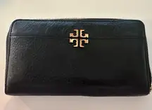 Tory Burch black wallet used condition