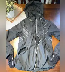 LULULEMON Run Hustle Jacket black with reflective micro-stripes size small fit