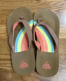 Reef Ahi Sandals Brown with‎ Rainbow Design Flip Flops 6/7
